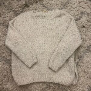 ALTAR’D STATE SWEATER S/M